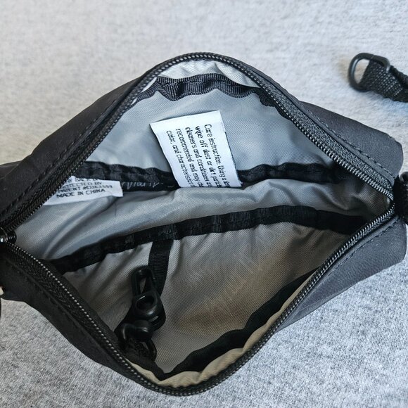 LL Bean Sling Bag Womens Small Y2K Lightweight Travel Pouch Wristlet Vintage Blk - Picture 5 of 7